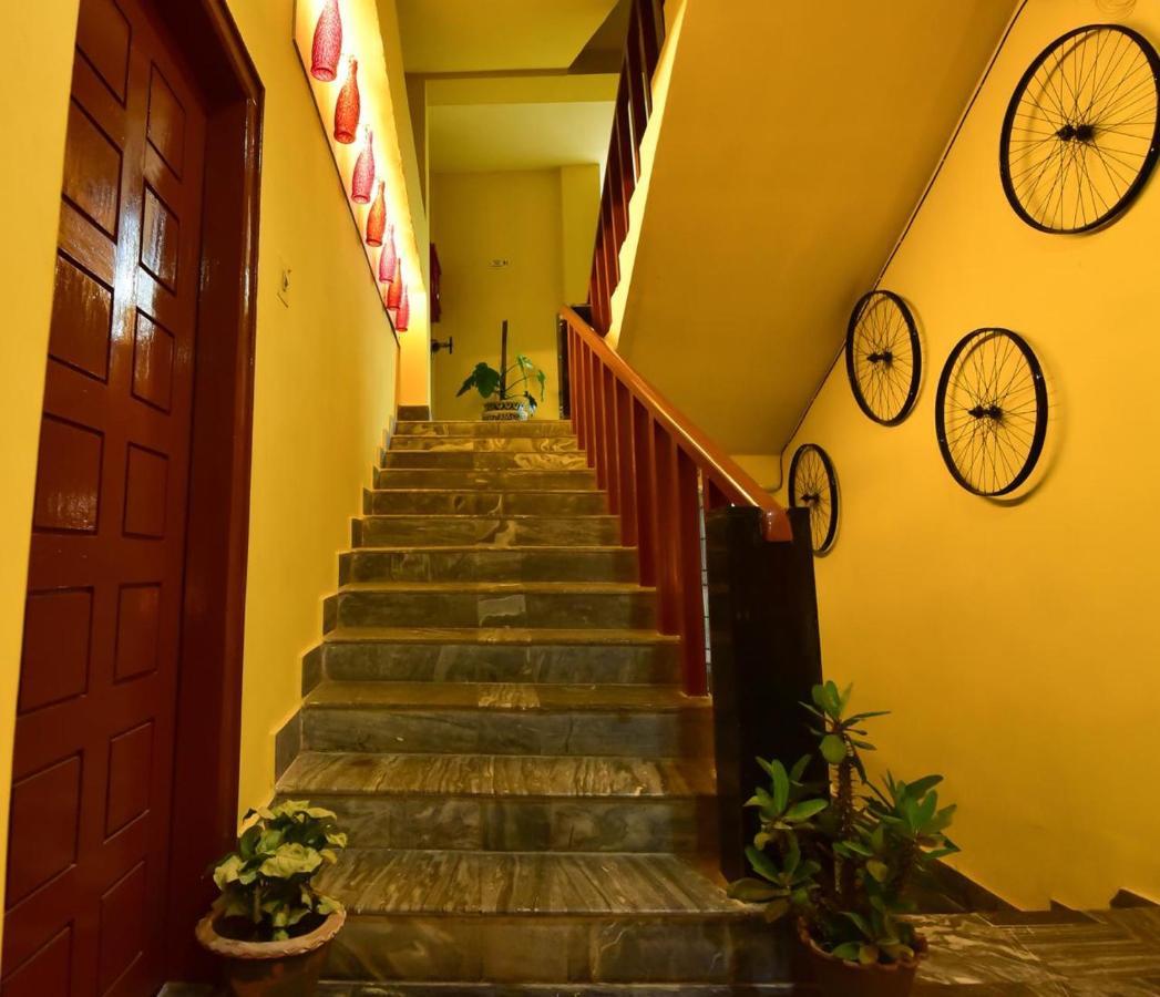 Nirvana Guest House Guwahati Extérieur photo
